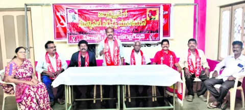 మున్సిపల్‌ కార్మికుల సమ్మె జయప్రదానికి పిలుపు 
