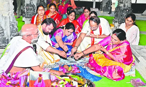 దుర్గమ్మ సన్నిధిలో మహాలక్ష్మి యాగం 