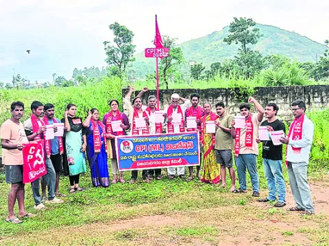 కార్పొరేట్‌ మతతత్వ శక్తులపై పోరాడదాం