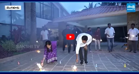 YS Jagan And Bharathi Diwali Celebrations At Bangalore 5