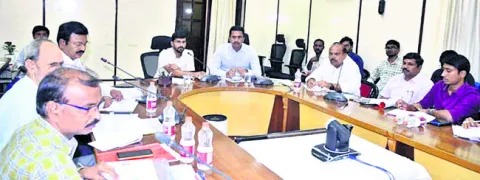 రెవెన్యూ క్రీడలు విజయవంతం చేయాలి 