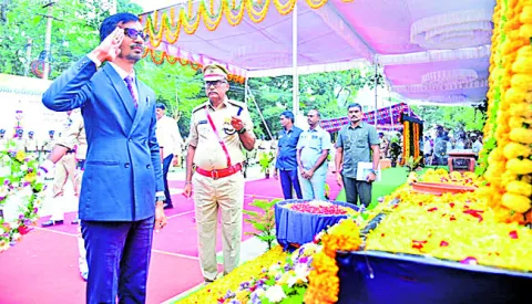 గ్రామాల అభివృద్ధికి ప్రత్యేక చర్యలు 