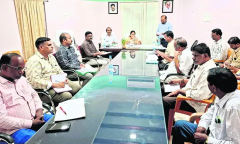 మార్కెట్లలో హెల్ప్డెస్క్లు