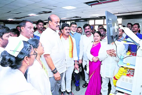 మంత్రి అచ్చెన్న ఆగ్రహం 
