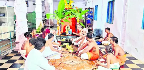 ఘనంగా