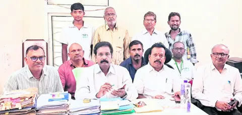 డీఏ అరియర్స్‌ విషయంలో ప్రభుత్వ తీరు సరికాదు 