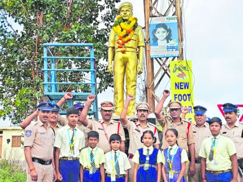 అమరుల త్యాగాలు మరువలేనివి 