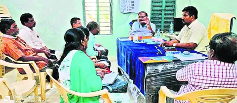 ‘ఆశ్రమ’ విద్యార్థుల ఆరోగ్యపై ప్రత్యేక దృష్టి సారించాలి