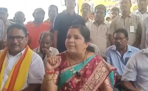 జనాలకు జ్వరమొస్తే మంత్రిదా బాధ్యత?: గుమ్మిడి సంధ్యారాణి వివాదాస్పద వ్యాఖ్యలు