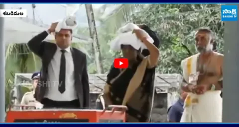 President Droupadi Murmu Prayers At Sabarimala Temple 2