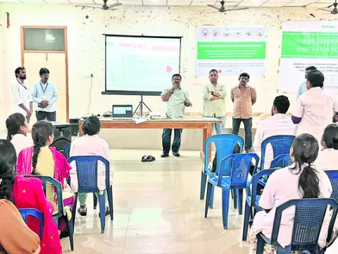 ఆయుష్మాన్ ఆరోగ్య కేంద్రాల బలోపేతానికి కృషి