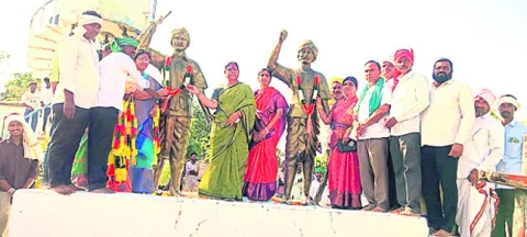 హక్కుల కోసం పోరాడిన వీరులు