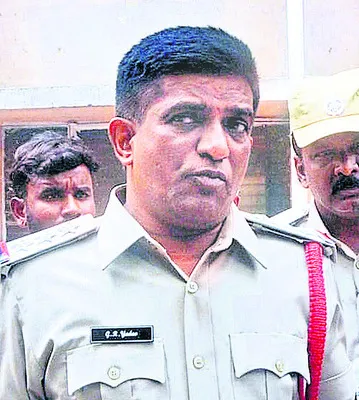 మూడో పట్టణ సీఐగా  రాజేంద్రనాథ్‌యాదవ్‌ 