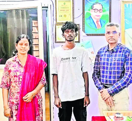 సౌత్‌జోన్‌ ఇంటర్‌ యూనివర్సిటీ టోర్నమెంట్‌కు ఎంపిక