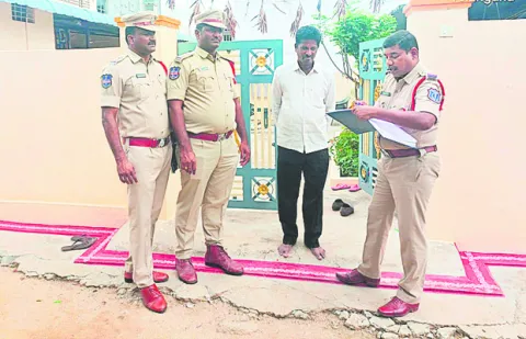 గతాన్ని మరచి ముందుకు సాగండి 