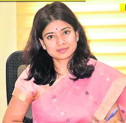 అదనపు కలెక్టర్‌గా గరీమా అగర్వాల్‌