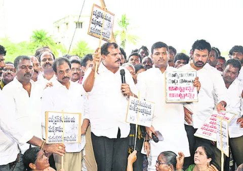 మత్స్యకారులపై ఎందుకంత కక్ష? 