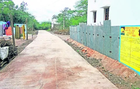 ‘పల్లె పండుగ’కు నిధులు కరువు!