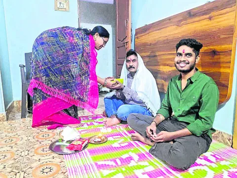 అనుబంధానికి ప్రతీక..! 