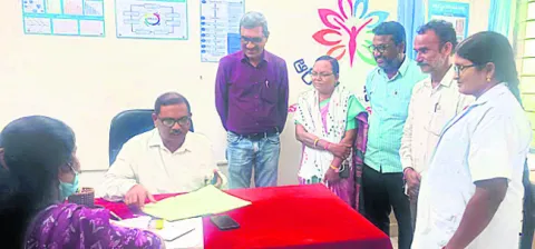 ఆస్పత్రి ప్రసవాలను ప్రోత్సహించాలి