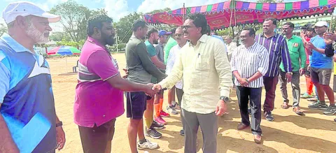 ఫుట్‌బాల్‌ పోటీల్లో  కాసిపేట–1 విజయం