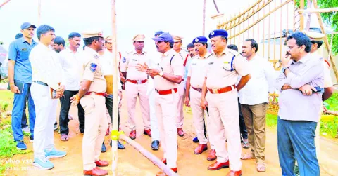 జాబ్‌ మేళాకు పటిష్ట భద్రత : ఎస్పీ 