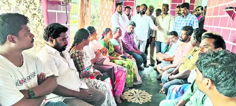 గిరిజనులకు మెరుగైన వైద్యం దూరం