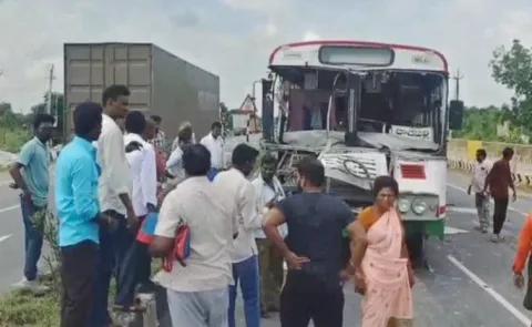 Palnadu District: Rtc Bus Hits Lorry From Behind