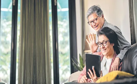 Modern gadgets, digital Technology are weakening relationships