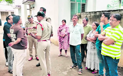Those who died in road accidents tried desperately to save their lives until the end
