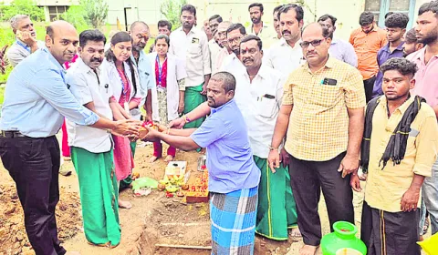 తిరుత్తణి ప్రభుత్వాసుపత్రిలో సిద్ధ వైద్య కేంద్రానికి భూ