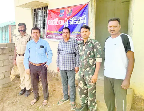 ధాన్యం తనిఖీ కేంద్రం ఏర్పాటు