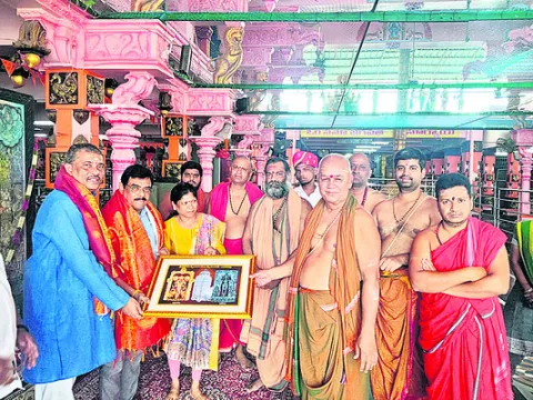 ఆదిత్యున్ని దర్శించుకున్న హైకోర్టు జడ్జిలు