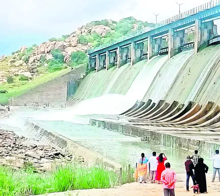 జూరాలకు స్వల్ప ఇన్ఫ్లో