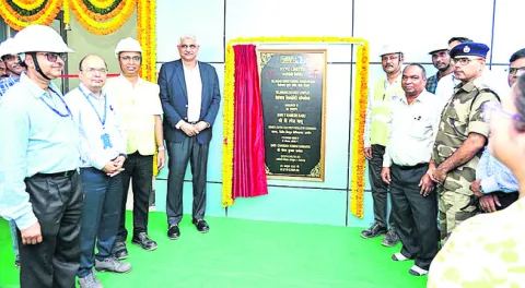 తెలంగాణ ప్రాజెక్టు   పనుల ప్రగతిపై సమీక్ష