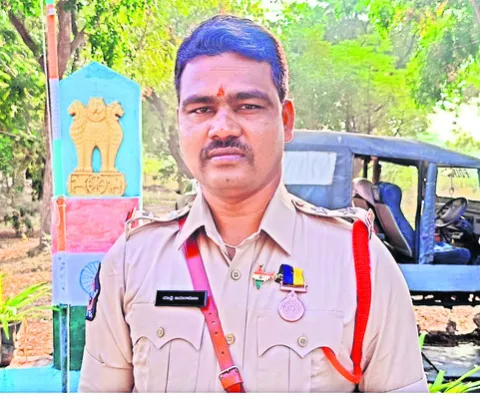 ● శభాష్.. ఎస్ఐ!