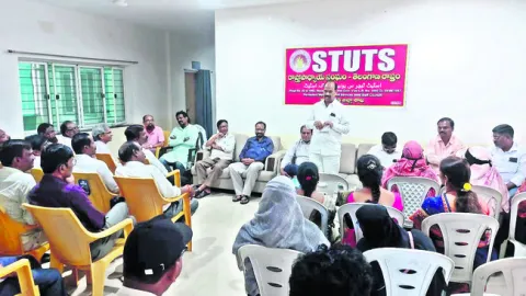 సమస్యలను పరిష్కరించడంలో ప్రభుత్వం విఫలం 