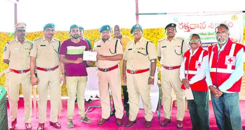 అమరుల త్యాగాలు వృథా కావు