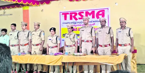 బస్సులను జాగ్రత్తగా నడపాలి