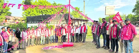 కార్మిక సమస్యలపై నిర్లక్ష్యం
