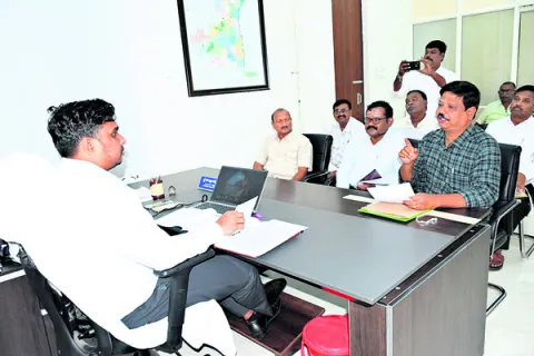 నంద్యాలలో పత్తి కొనుగోలు కేంద్రం