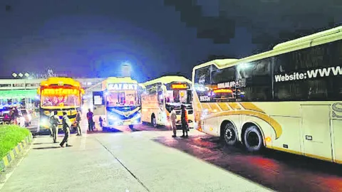 ట్రావెల్స్ బస్సుల తనిఖీ