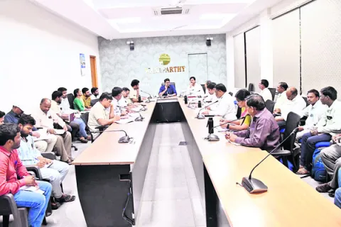 డబుల్‌ ఓట్ల గుర్తింపునకు స్పెషల్‌ డ్రైవ్‌ 