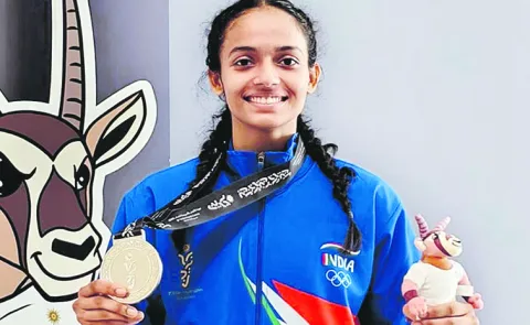 Shriya Milind wins silver medal
