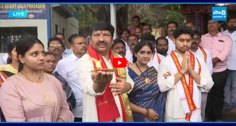 Jogi Ramesh Promise In Vijayawada Durga Temple 1