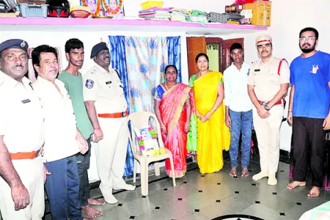 పోలీస్ కుటుంబాలకు  అండగా ఉంటాం