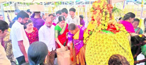 వనదేవతలకు మొక్కులు