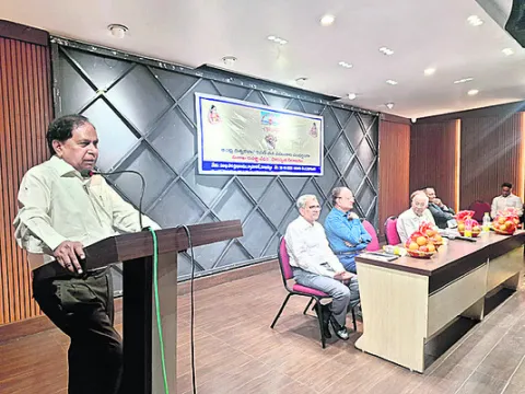 పది తరాలకు గుర్తుండేలా ఏయూ వందేళ్ల పండగ 