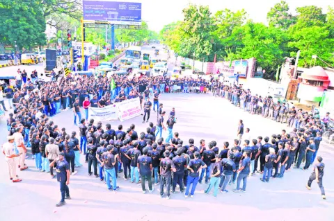 ఉత్సాహంగా హెల్త్ రన్