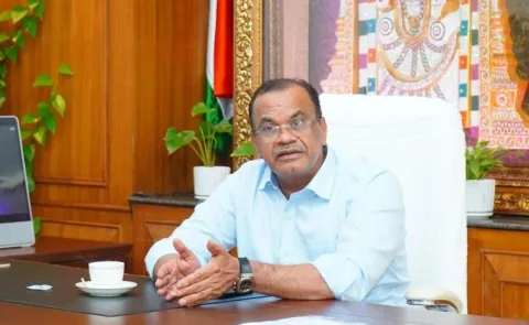 Telangana Minister  Komatireddy Venkat Reddy Sensational Comments on KCR BRS